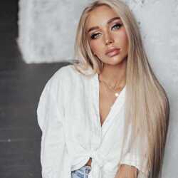 Шлюха Аврора 38345 Шлюха Аврора 38345